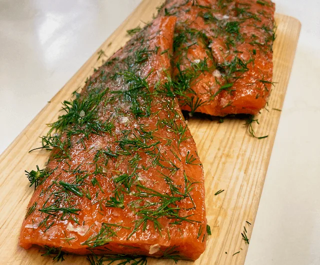 北欧のサーモンマリネ｜グラブラックス