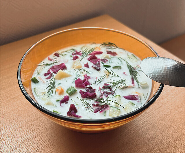 サラダみたいな具沢山ヨーグルトスープ|オクローシカ